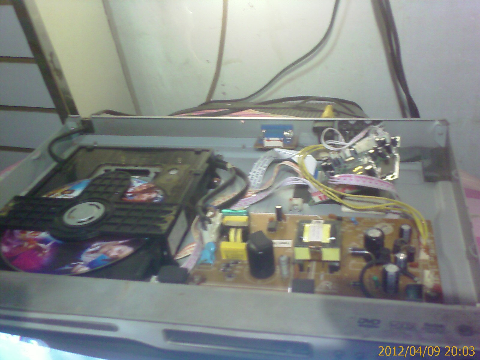 201204092003_00001.jpg