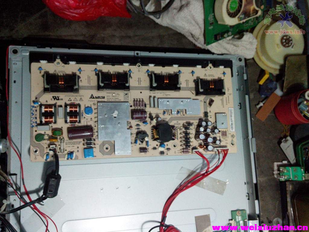 195112dj13snsz1qk3zmii.jpg