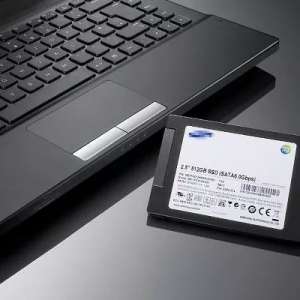 SSDܲԹƼ С300k ɲ 4KAHCI