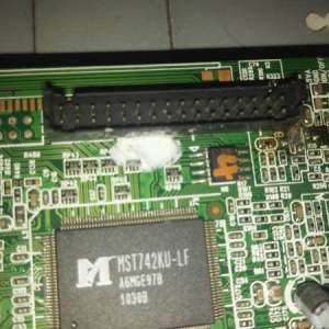用万能板代替海尔L32B1液晶电视主板的方法